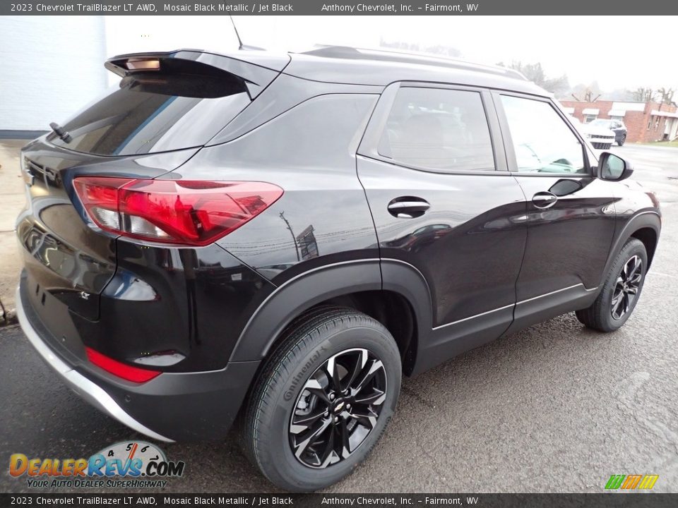 2023 Chevrolet TrailBlazer LT AWD Mosaic Black Metallic / Jet Black Photo #3