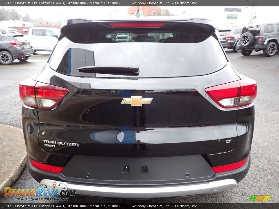 2023 Chevrolet TrailBlazer LT AWD Mosaic Black Metallic / Jet Black Photo #4