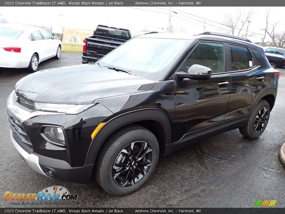 2023 Chevrolet TrailBlazer LT AWD Mosaic Black Metallic / Jet Black Photo #8