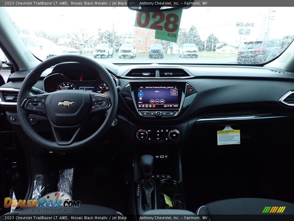 Dashboard of 2023 Chevrolet TrailBlazer LT AWD Photo #13