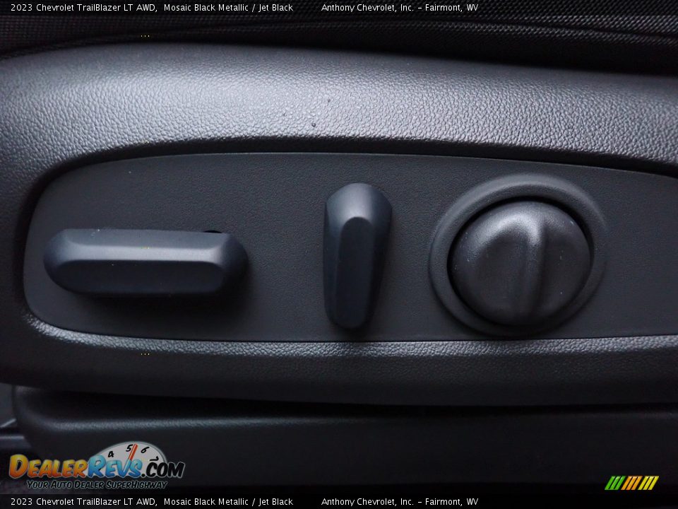 2023 Chevrolet TrailBlazer LT AWD Mosaic Black Metallic / Jet Black Photo #16
