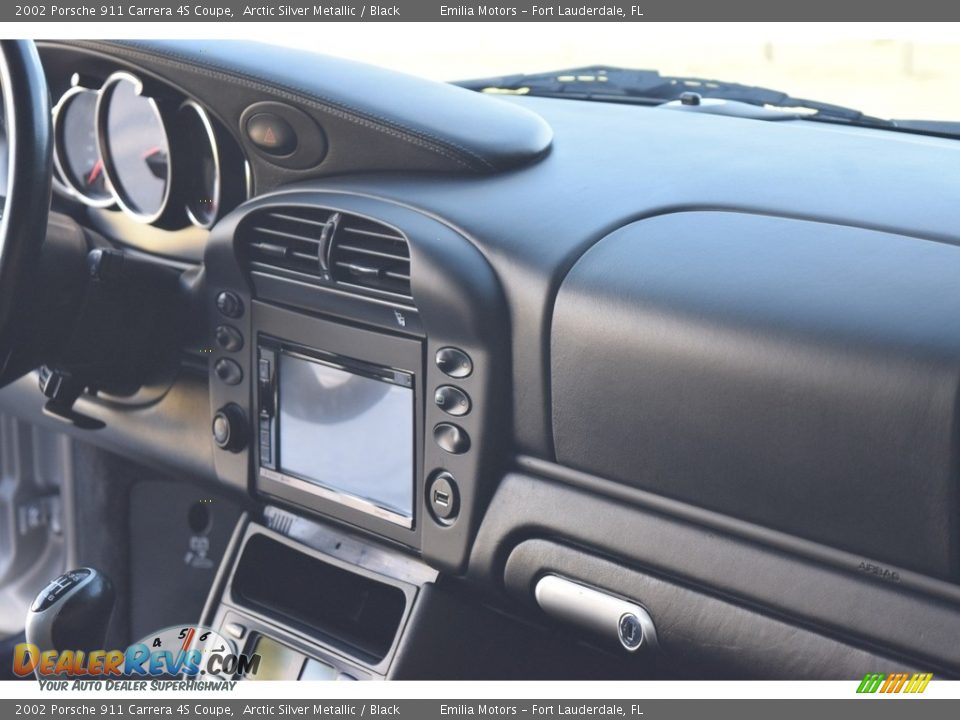 Controls of 2002 Porsche 911 Carrera 4S Coupe Photo #41