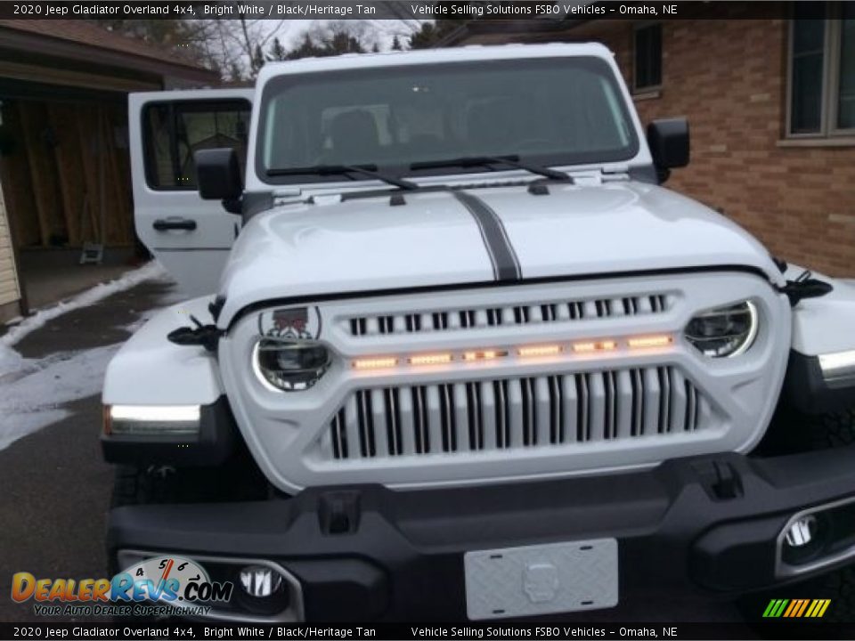 2020 Jeep Gladiator Overland 4x4 Bright White / Black/Heritage Tan Photo #3