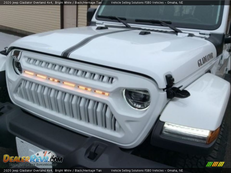 2020 Jeep Gladiator Overland 4x4 Bright White / Black/Heritage Tan Photo #4