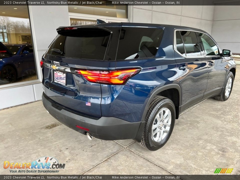 2023 Chevrolet Traverse LS Northsky Blue Metallic / Jet Black/Chai Photo #7