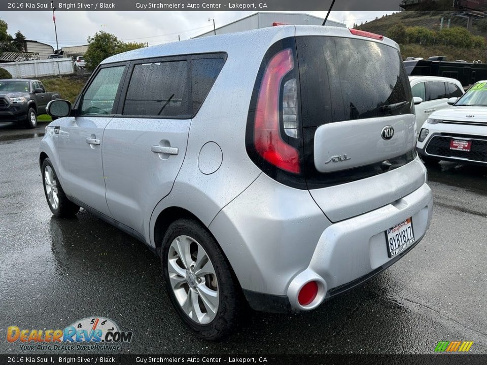 2016 Kia Soul ! Bright Silver / Black Photo #4