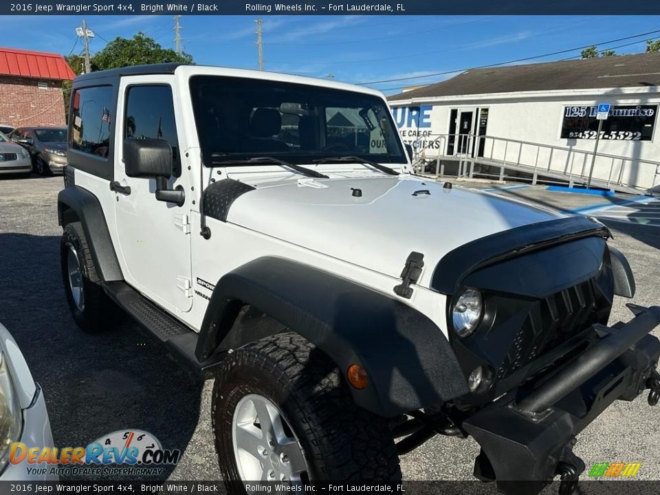 2016 Jeep Wrangler Sport 4x4 Bright White / Black Photo #2