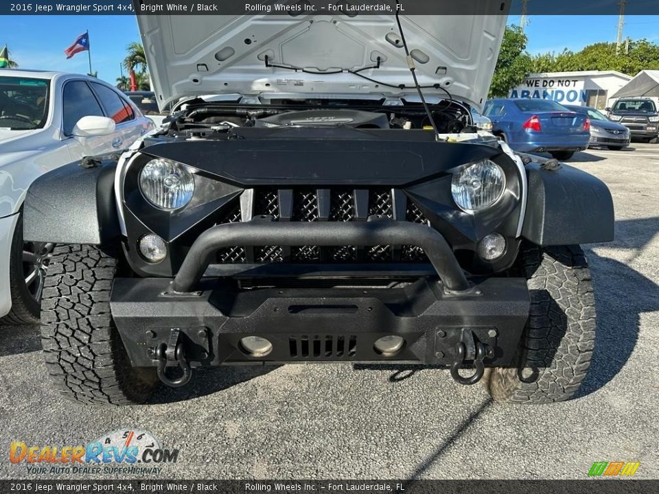 2016 Jeep Wrangler Sport 4x4 Bright White / Black Photo #6