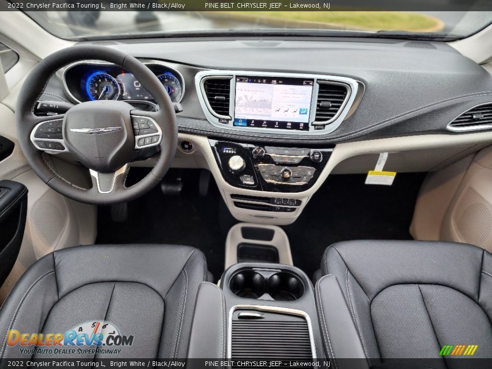 Black/Alloy Interior - 2022 Chrysler Pacifica Touring L Photo #9