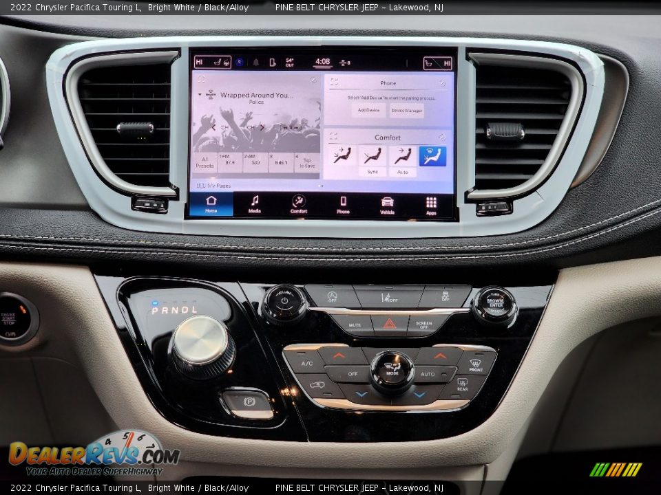 Controls of 2022 Chrysler Pacifica Touring L Photo #10