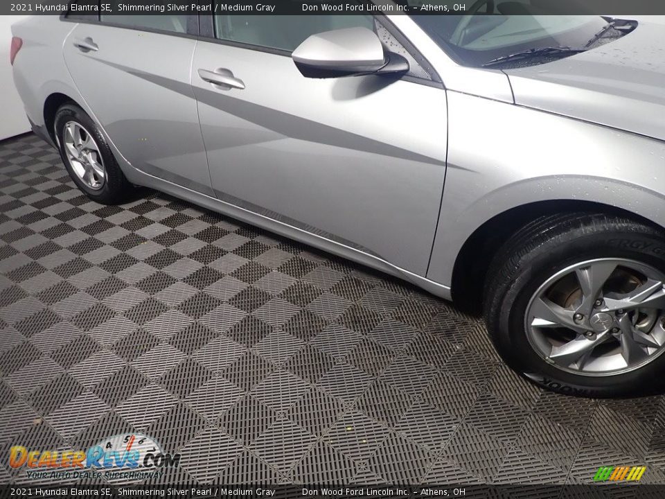 2021 Hyundai Elantra SE Shimmering Silver Pearl / Medium Gray Photo #4