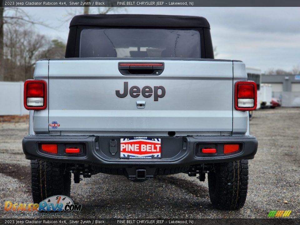 2023 Jeep Gladiator Rubicon 4x4 Silver Zynith / Black Photo #6