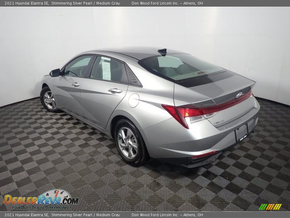 2021 Hyundai Elantra SE Shimmering Silver Pearl / Medium Gray Photo #12