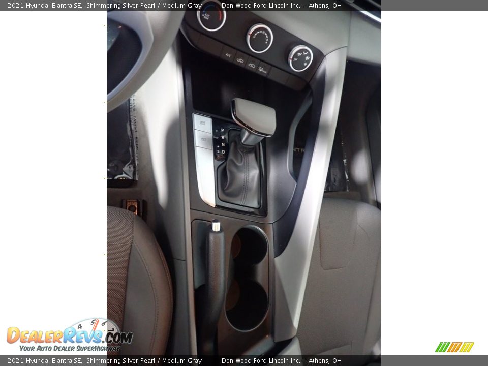 2021 Hyundai Elantra SE Shimmering Silver Pearl / Medium Gray Photo #30