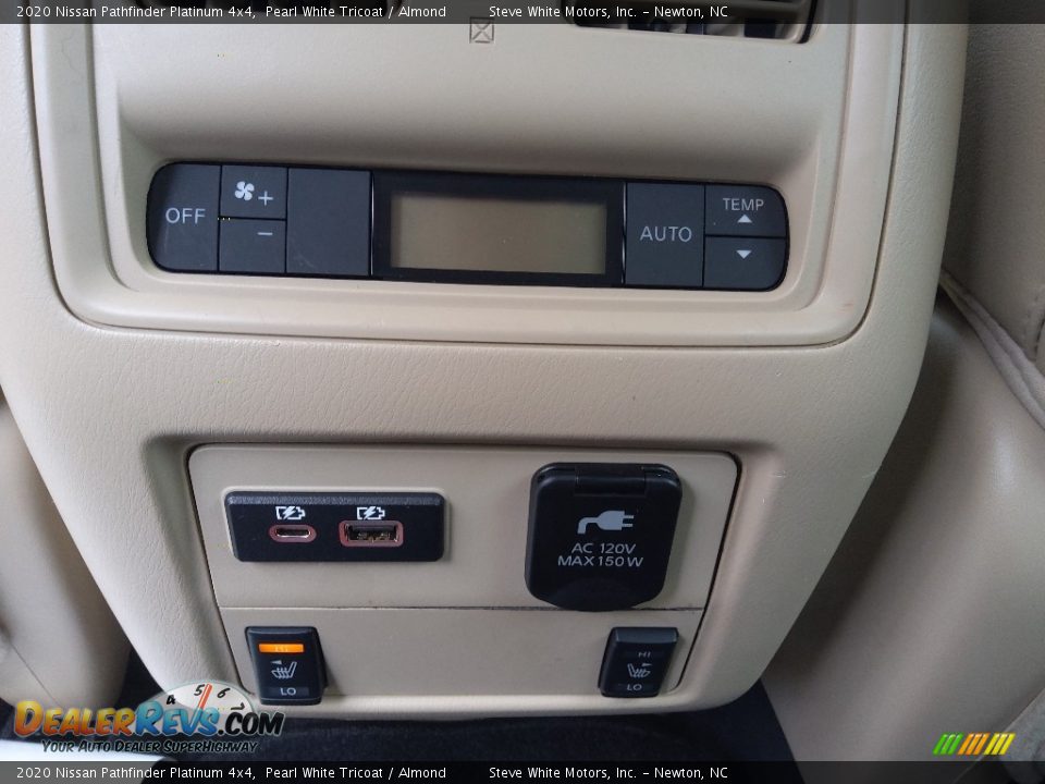 Controls of 2020 Nissan Pathfinder Platinum 4x4 Photo #15