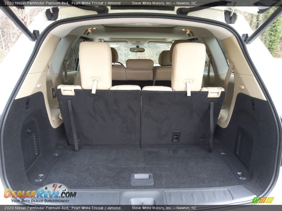 2020 Nissan Pathfinder Platinum 4x4 Trunk Photo #17