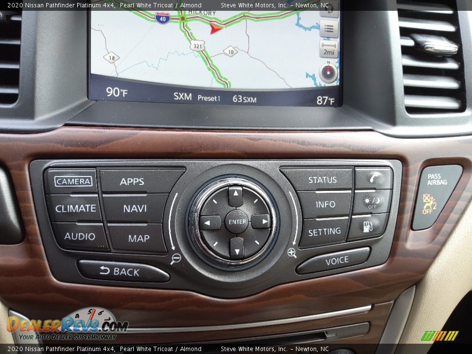 Controls of 2020 Nissan Pathfinder Platinum 4x4 Photo #29