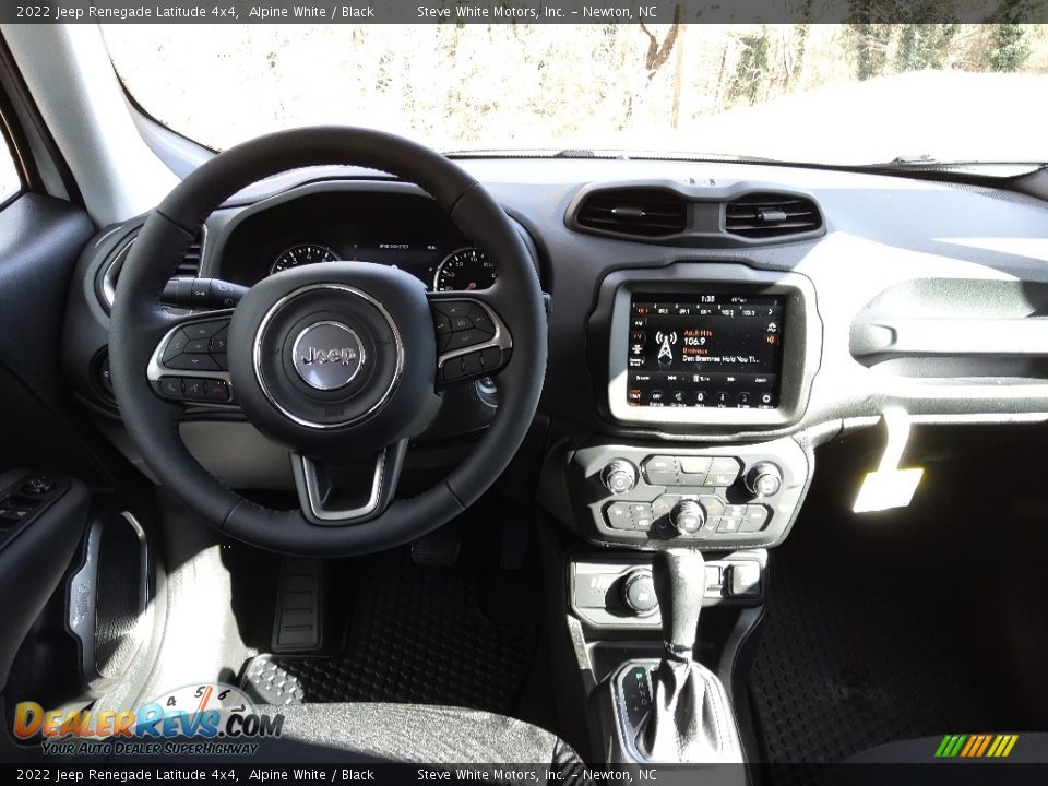 2022 Jeep Renegade Latitude 4x4 Alpine White / Black Photo #17