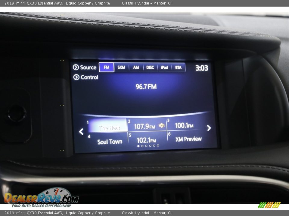 Controls of 2019 Infiniti QX30 Essential AWD Photo #11