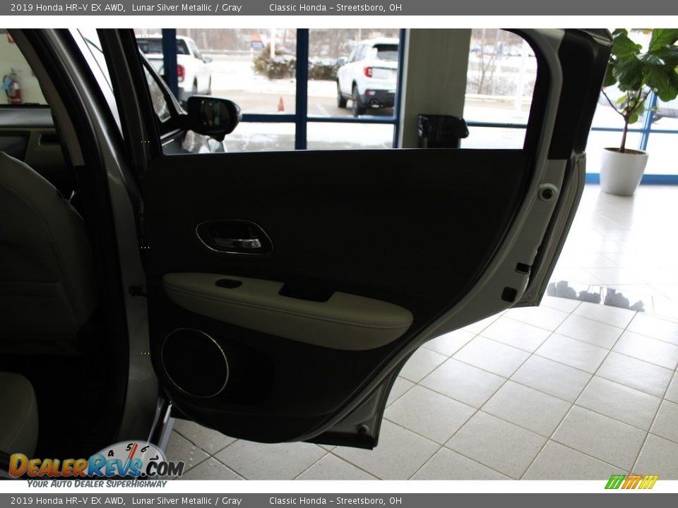 2019 Honda HR-V EX AWD Lunar Silver Metallic / Gray Photo #18