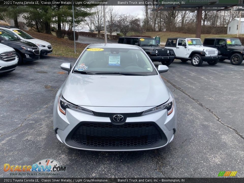 2021 Toyota Corolla LE Classic Silver Metallic / Light Gray/Moonstone Photo #9