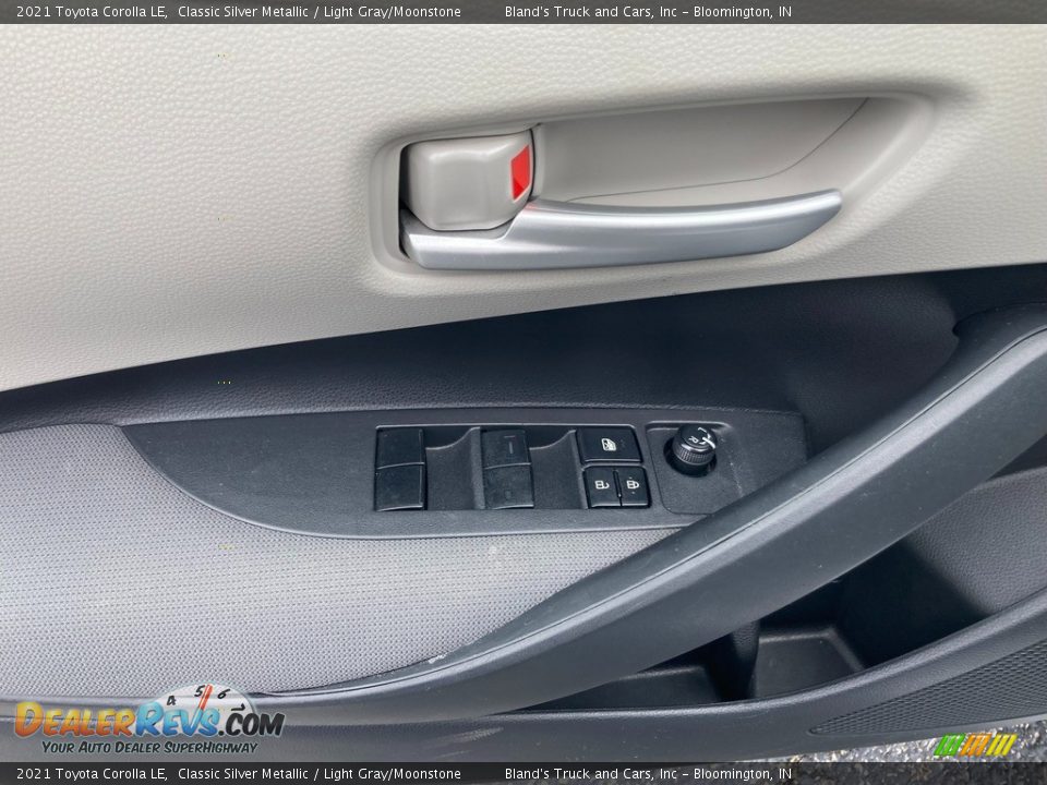 Door Panel of 2021 Toyota Corolla LE Photo #11