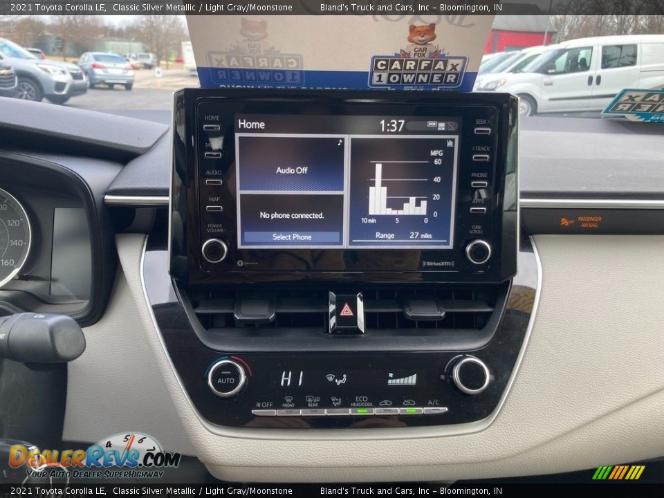 Controls of 2021 Toyota Corolla LE Photo #23