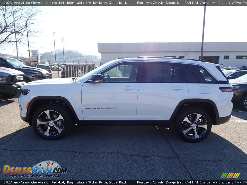 2023 Jeep Grand Cherokee Limited 4x4 Bright White / Wicker Beige/Global Black Photo #2