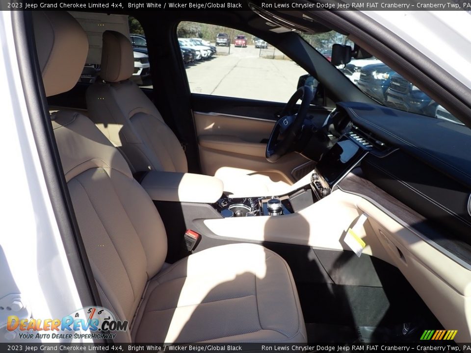 2023 Jeep Grand Cherokee Limited 4x4 Bright White / Wicker Beige/Global Black Photo #10