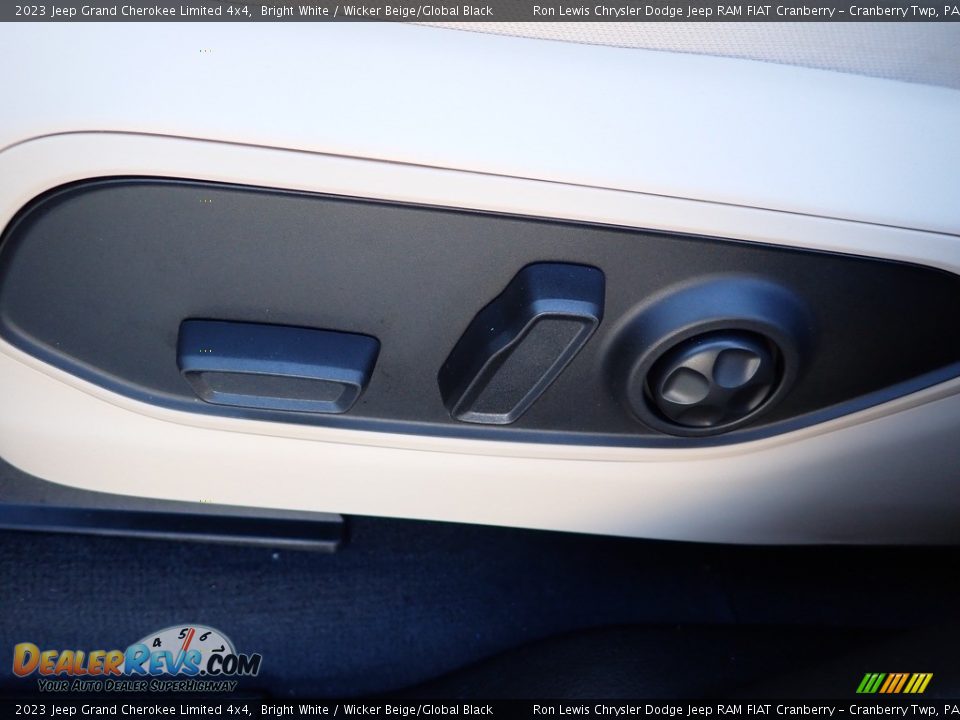 2023 Jeep Grand Cherokee Limited 4x4 Bright White / Wicker Beige/Global Black Photo #15
