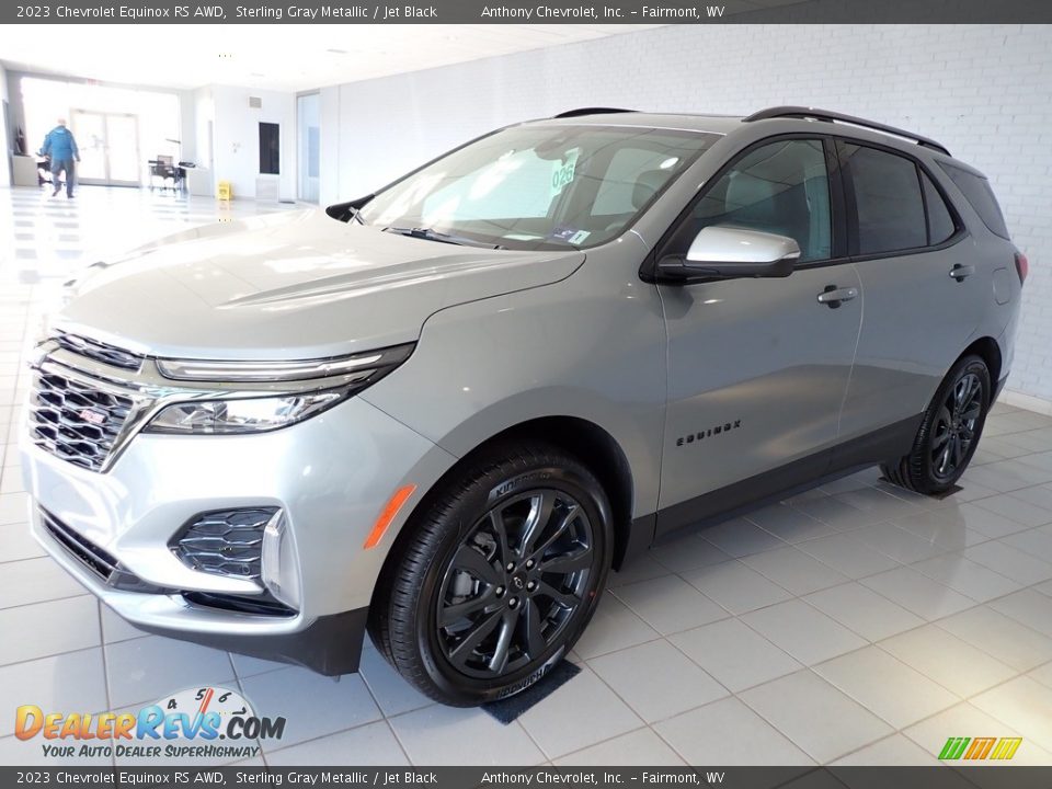 Front 3/4 View of 2023 Chevrolet Equinox RS AWD Photo #8