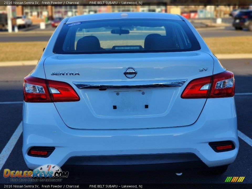 2016 Nissan Sentra SV Fresh Powder / Charcoal Photo #6