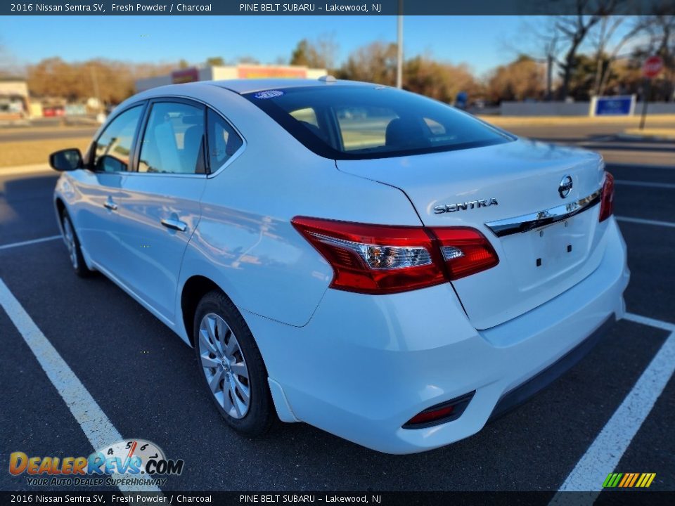 2016 Nissan Sentra SV Fresh Powder / Charcoal Photo #7