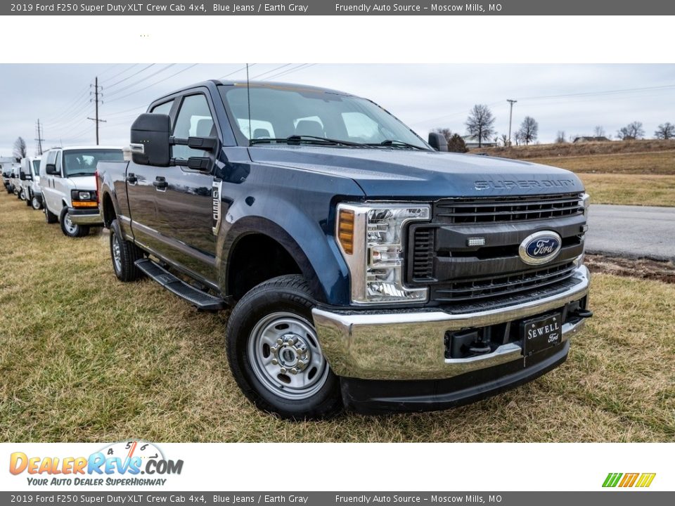 2019 Ford F250 Super Duty XLT Crew Cab 4x4 Blue Jeans / Earth Gray Photo #1