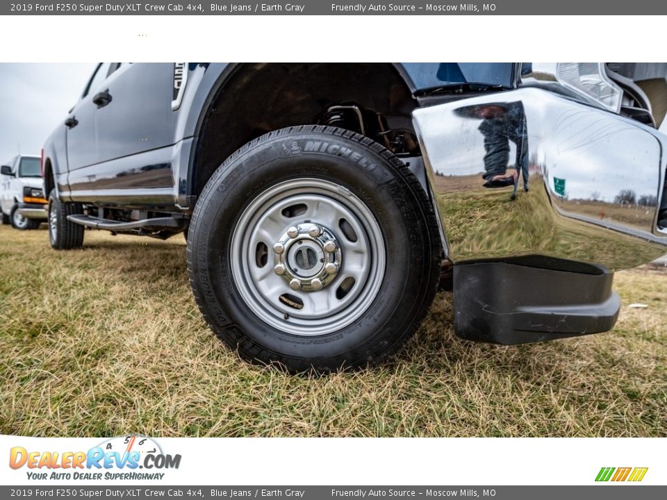 2019 Ford F250 Super Duty XLT Crew Cab 4x4 Blue Jeans / Earth Gray Photo #2