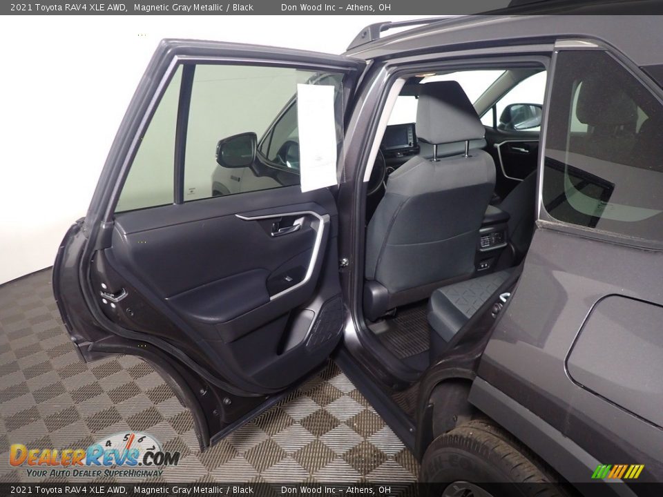 2021 Toyota RAV4 XLE AWD Magnetic Gray Metallic / Black Photo #32