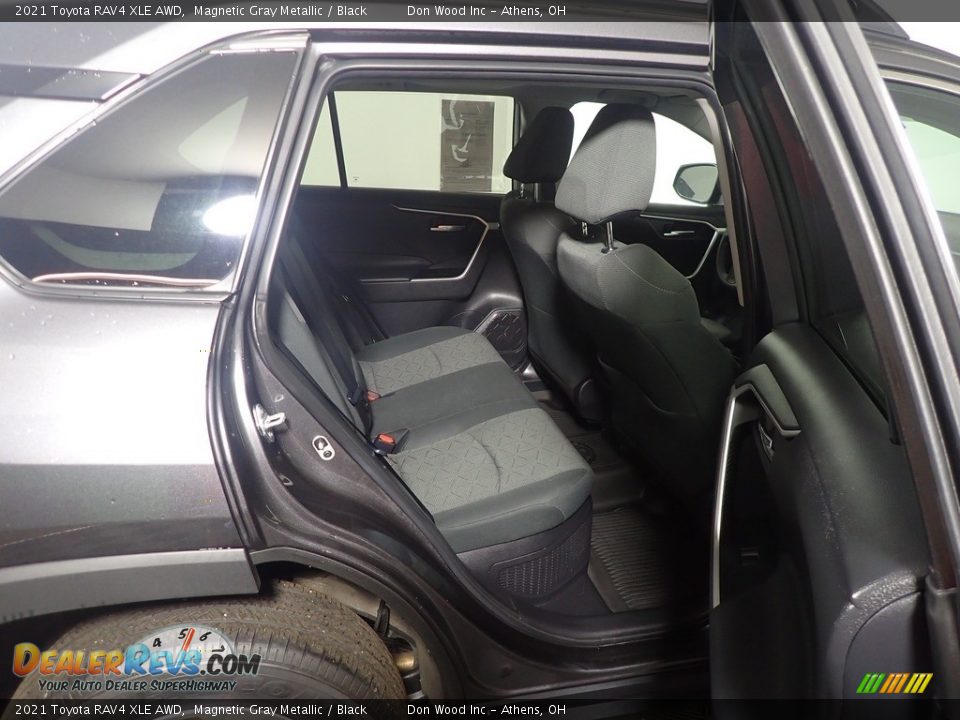 2021 Toyota RAV4 XLE AWD Magnetic Gray Metallic / Black Photo #35