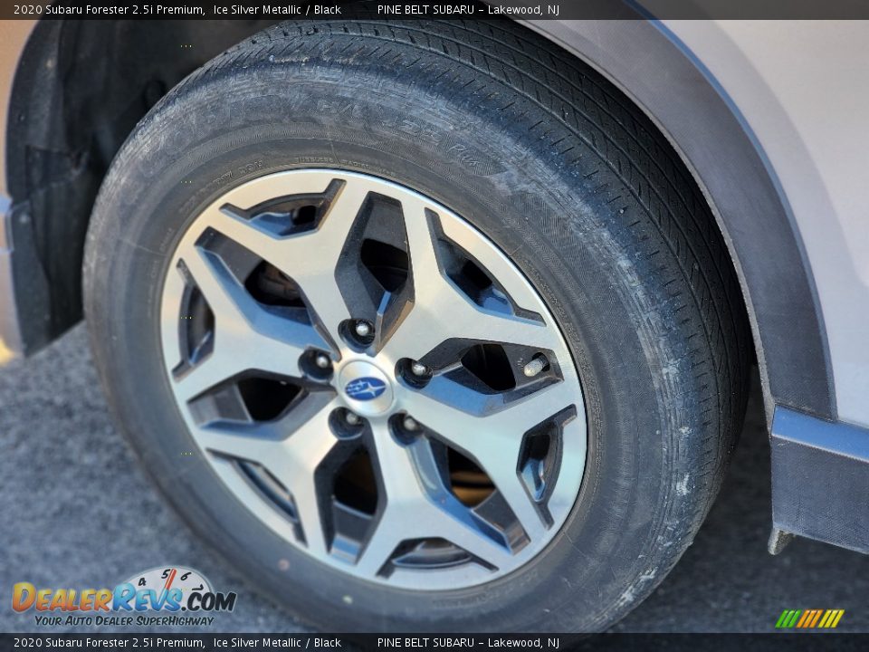 2020 Subaru Forester 2.5i Premium Ice Silver Metallic / Black Photo #8