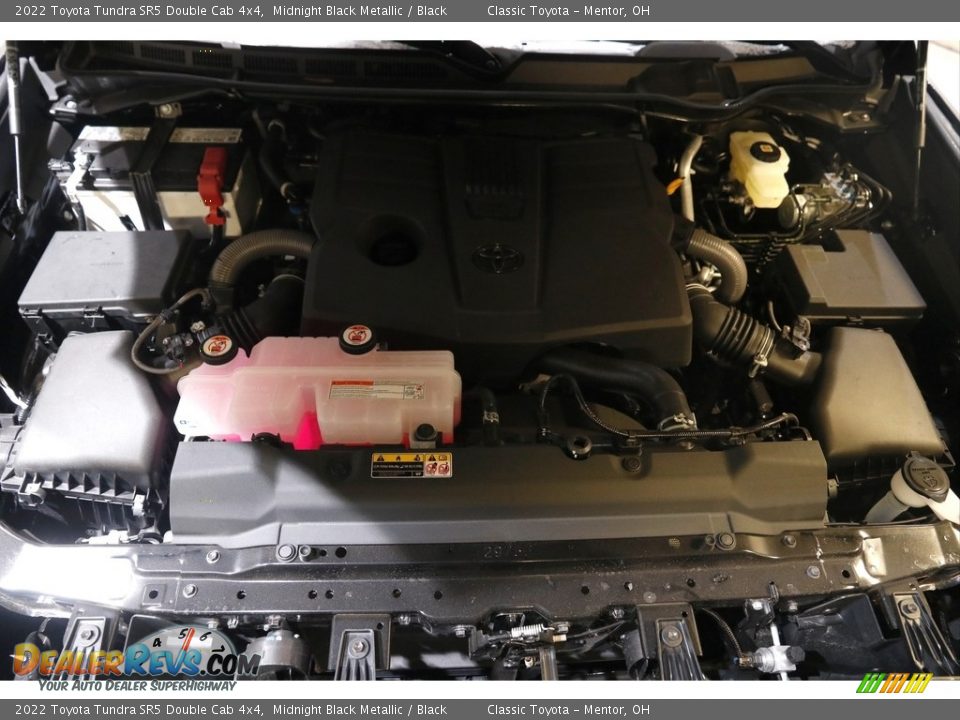 2022 Toyota Tundra SR5 Double Cab 4x4 Midnight Black Metallic / Black Photo #22