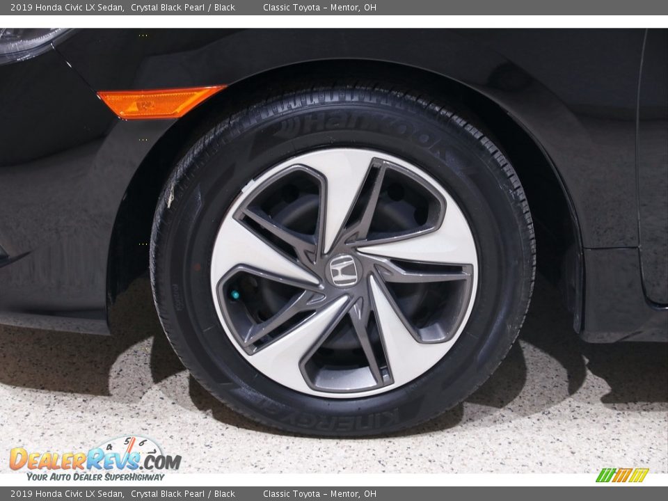2019 Honda Civic LX Sedan Crystal Black Pearl / Black Photo #19