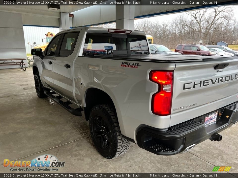 2019 Chevrolet Silverado 1500 LT Z71 Trail Boss Crew Cab 4WD Silver Ice Metallic / Jet Black Photo #10