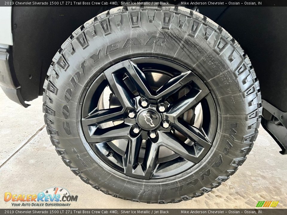 2019 Chevrolet Silverado 1500 LT Z71 Trail Boss Crew Cab 4WD Silver Ice Metallic / Jet Black Photo #12