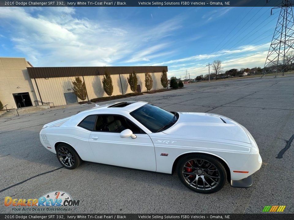 Ivory White Tri-Coat Pearl 2016 Dodge Challenger SRT 392 Photo #2