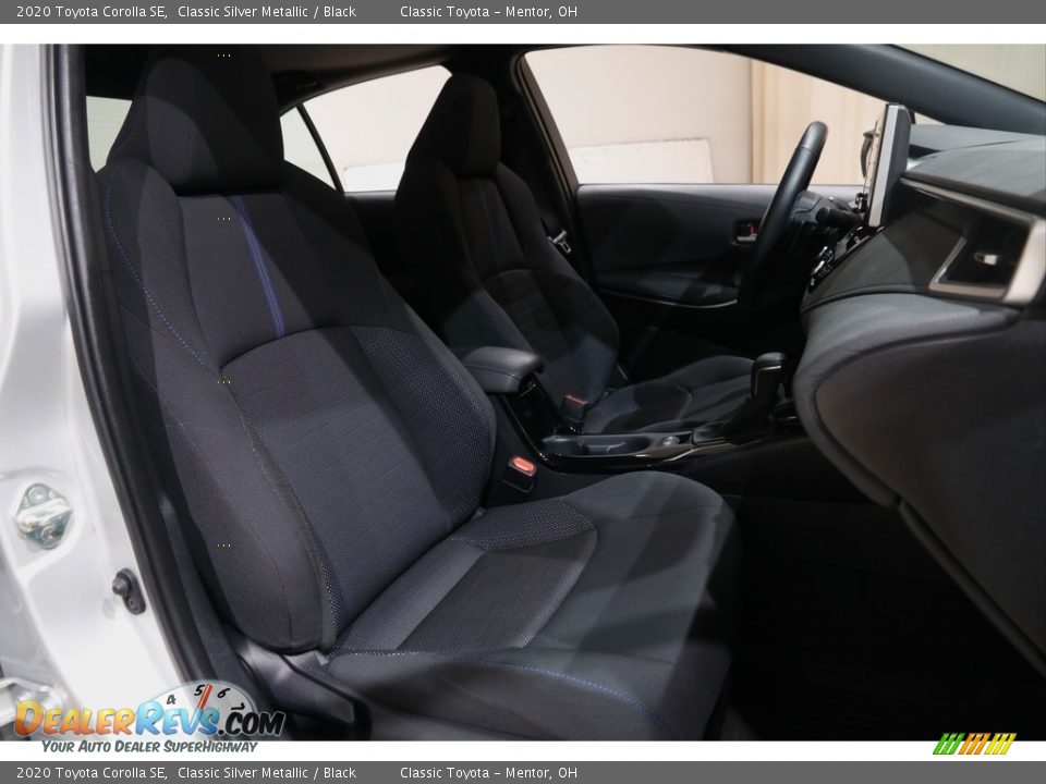 2020 Toyota Corolla SE Classic Silver Metallic / Black Photo #14