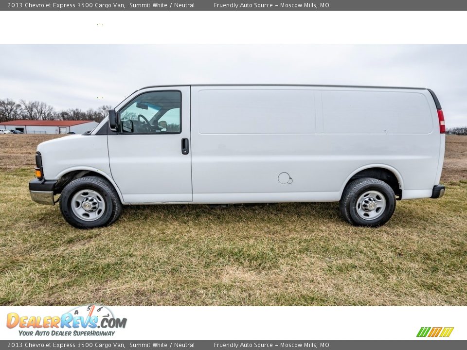 2013 Chevrolet Express 3500 Cargo Van Summit White / Neutral Photo #10