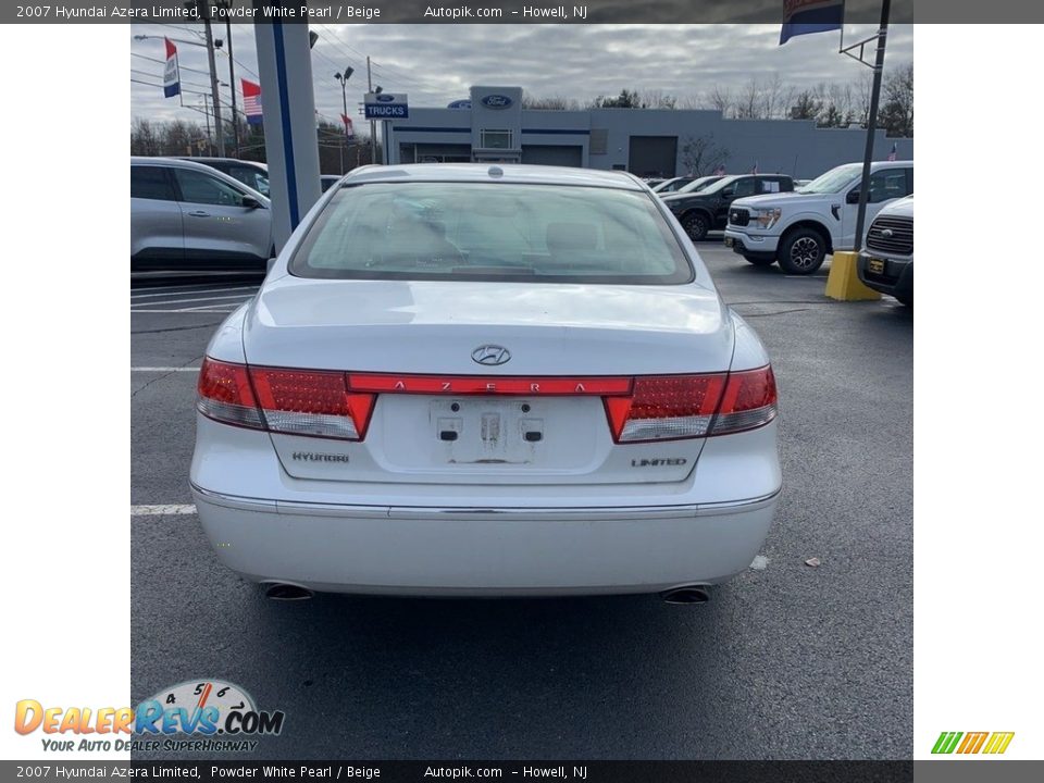 2007 Hyundai Azera Limited Powder White Pearl / Beige Photo #7