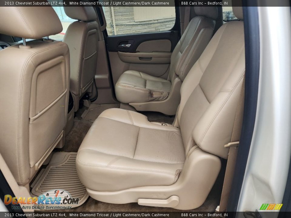 2013 Chevrolet Suburban LTZ 4x4 White Diamond Tricoat / Light Cashmere/Dark Cashmere Photo #22