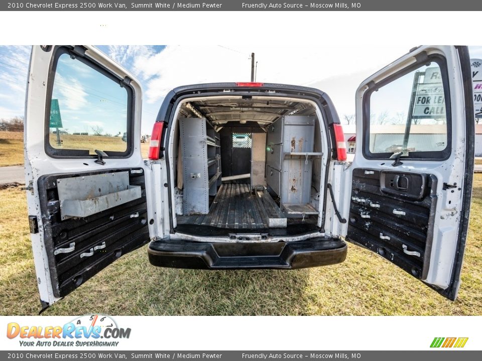 2010 Chevrolet Express 2500 Work Van Summit White / Medium Pewter Photo #20