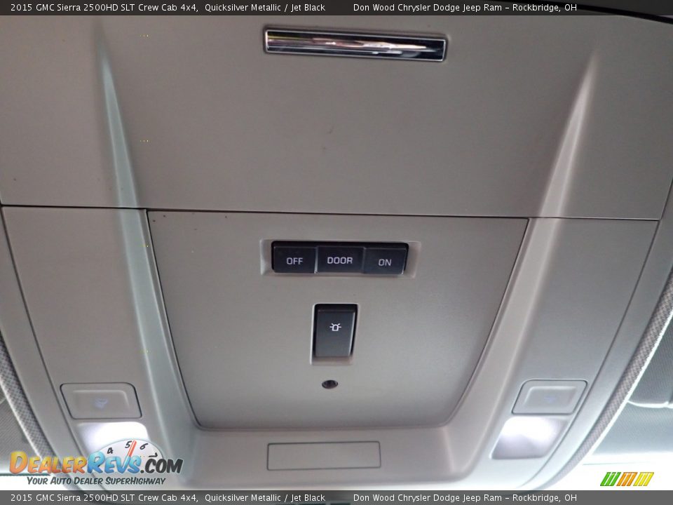 2015 GMC Sierra 2500HD SLT Crew Cab 4x4 Quicksilver Metallic / Jet Black Photo #22
