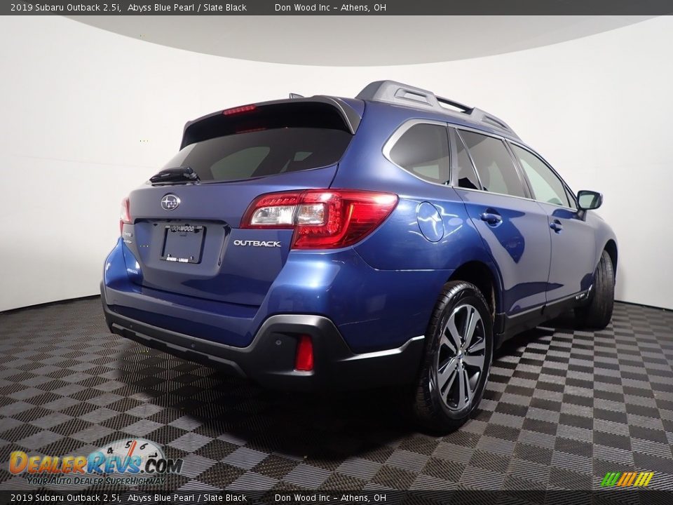 2019 Subaru Outback 2.5i Abyss Blue Pearl / Slate Black Photo #17